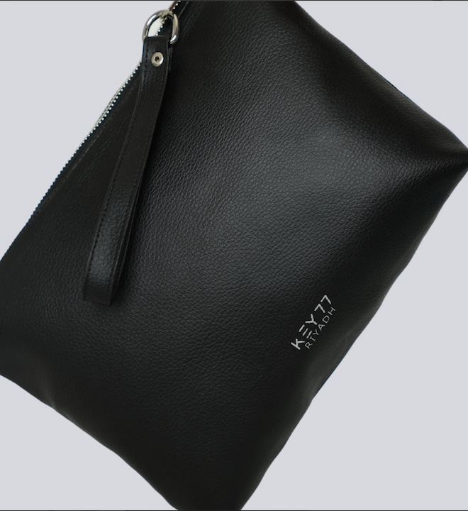 حقيبة باللون الاسود|KEY77