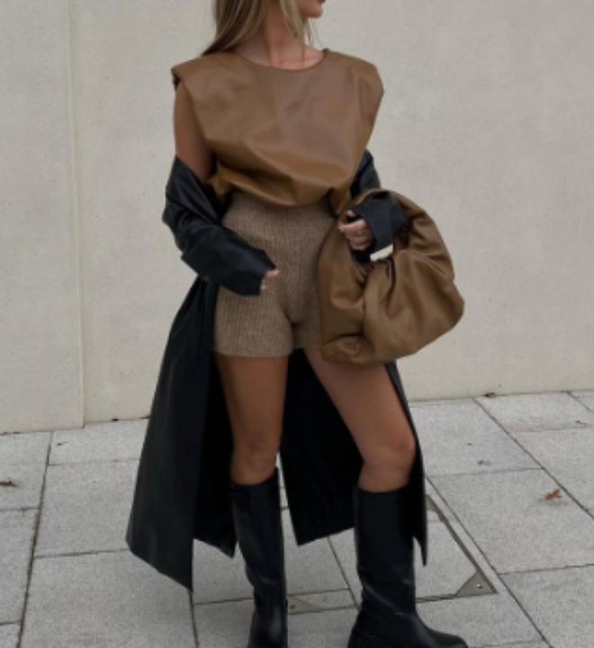 برتي ليتل ثنق| بلوزة جلد بيج 