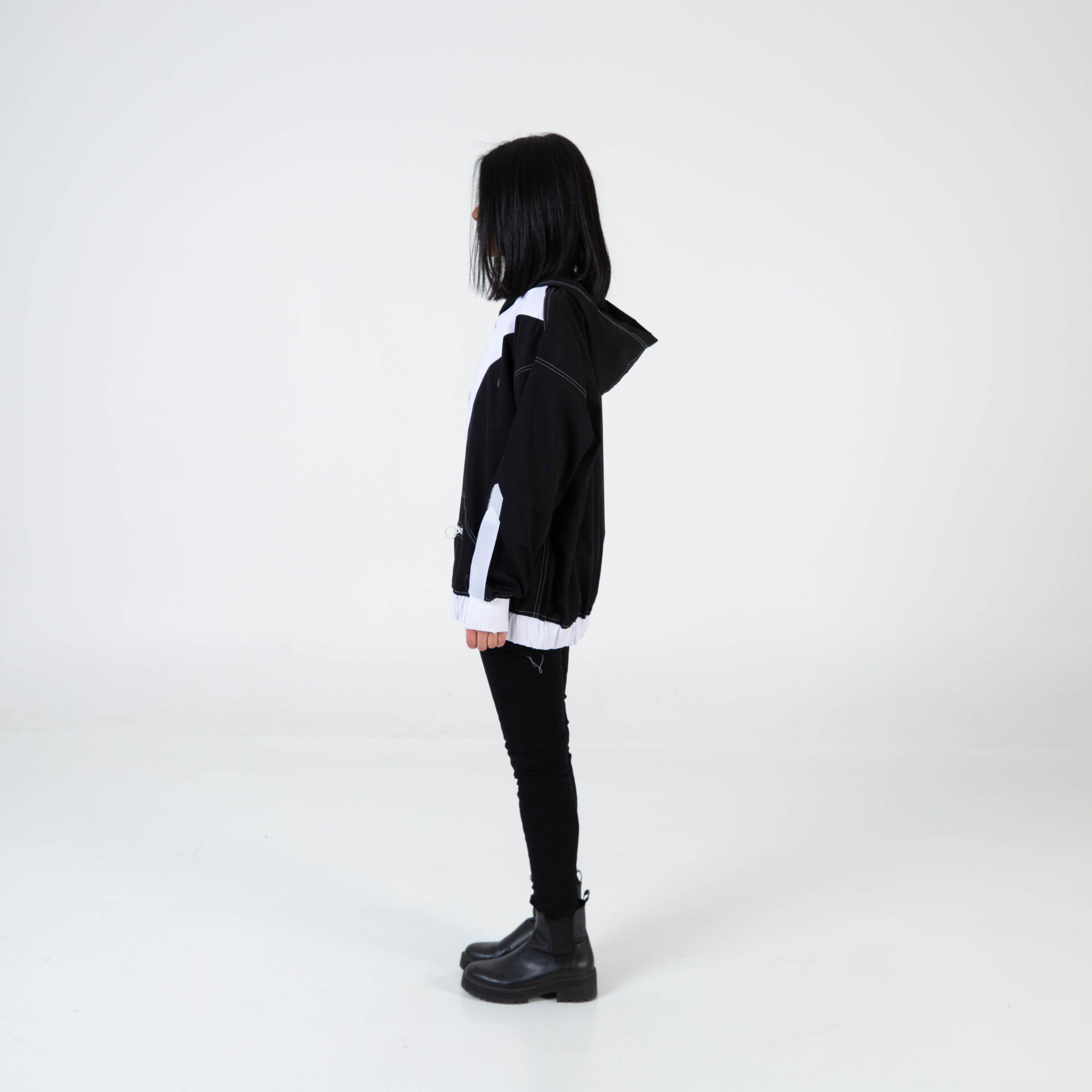 سي اي كولكشن باللون الاسود| اف7