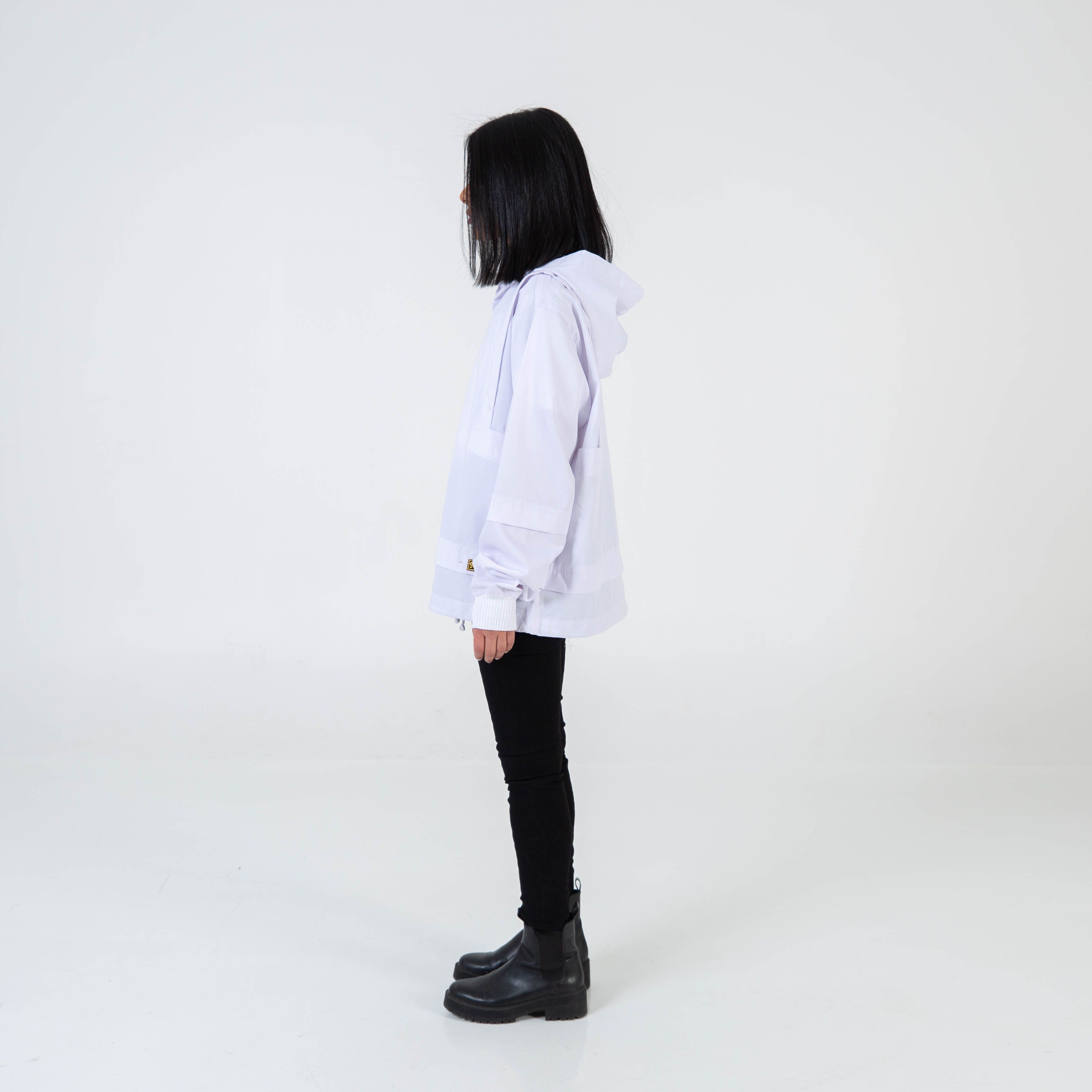 ڤيستي هودي كولكشن باللون الابيض| اف7