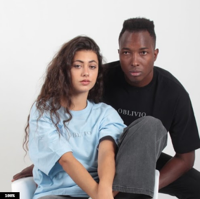 اوبليفيو | كوماتيليس تيشرت سماوي 